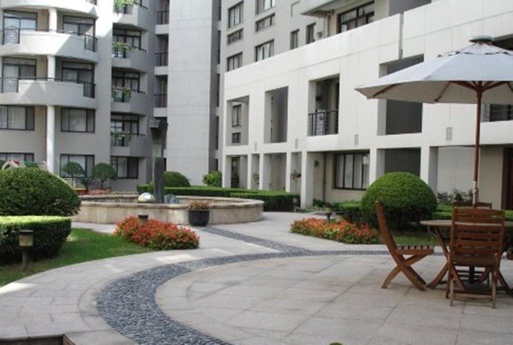 Huntington Terrace Hotel Shanghai Bagian luar foto