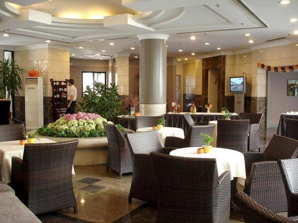 Huntington Terrace Hotel Shanghai Bagian luar foto